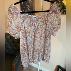 Women’s Sheer Flower-like Print Blouse